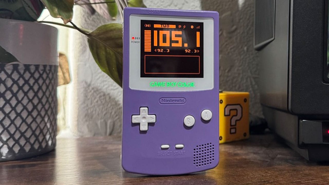 The Orange FM tuning screen on Seb's Game Boy Color