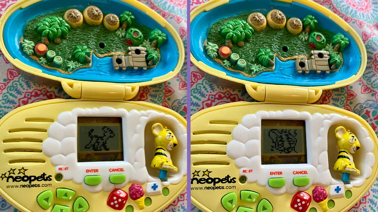 Two yello Neopets handhelds showing Lougra animations