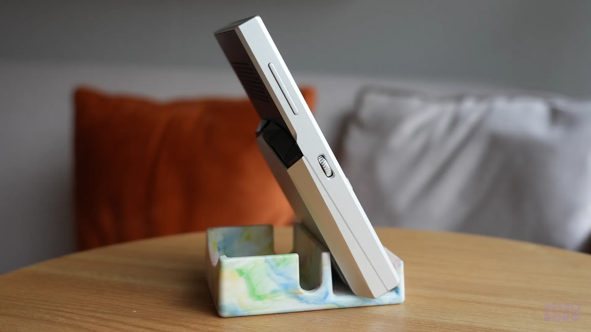 AYANEO Pocket VERT Side