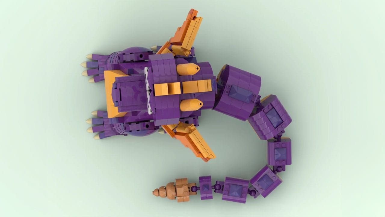 Top down view of Spyro's horns LEGO set