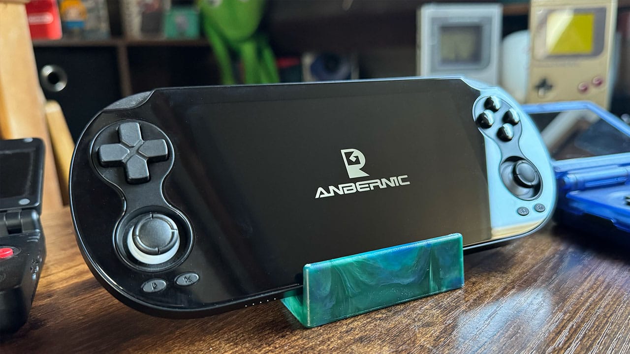 Anbernic RG Vita standing in the Throne from GAMENOOK