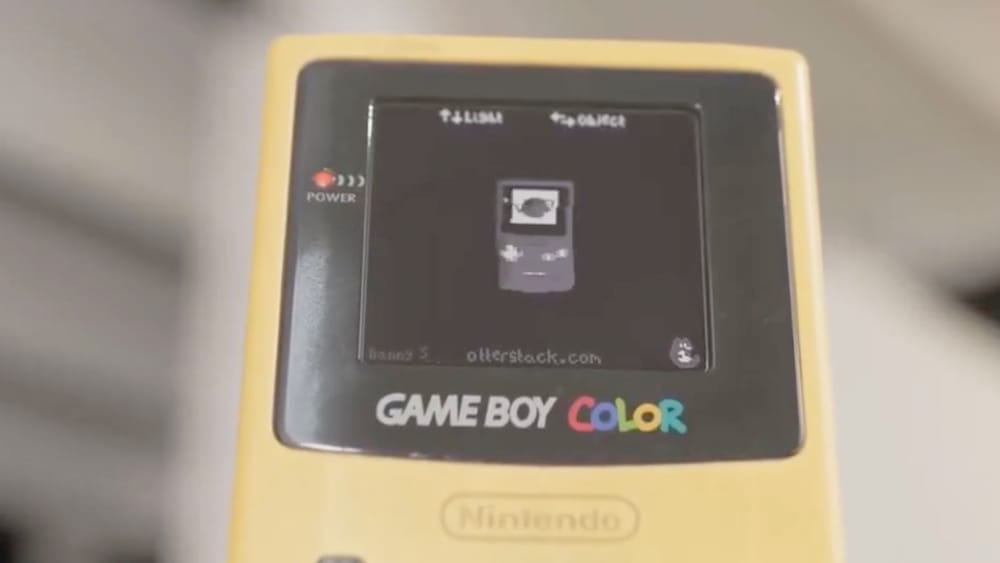 Game Boy Color shader demo on a yellow GBC 
