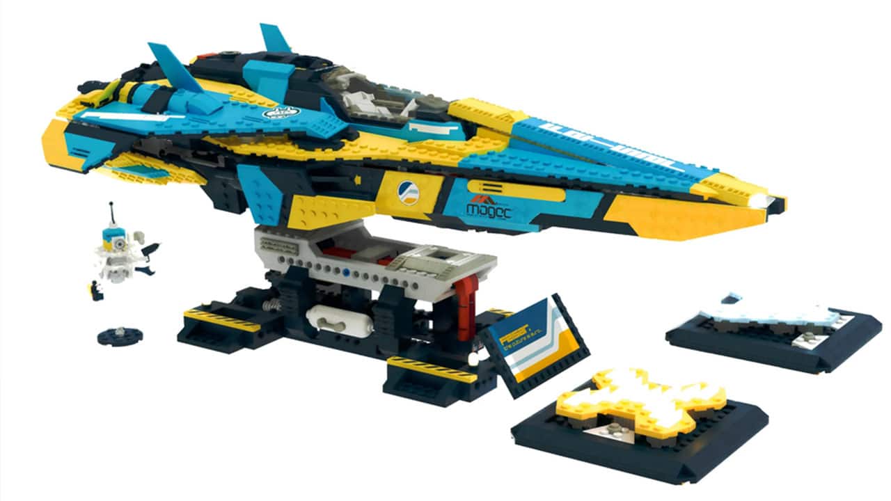 Full look at the LEGO Ideas Wipeout Lego ship