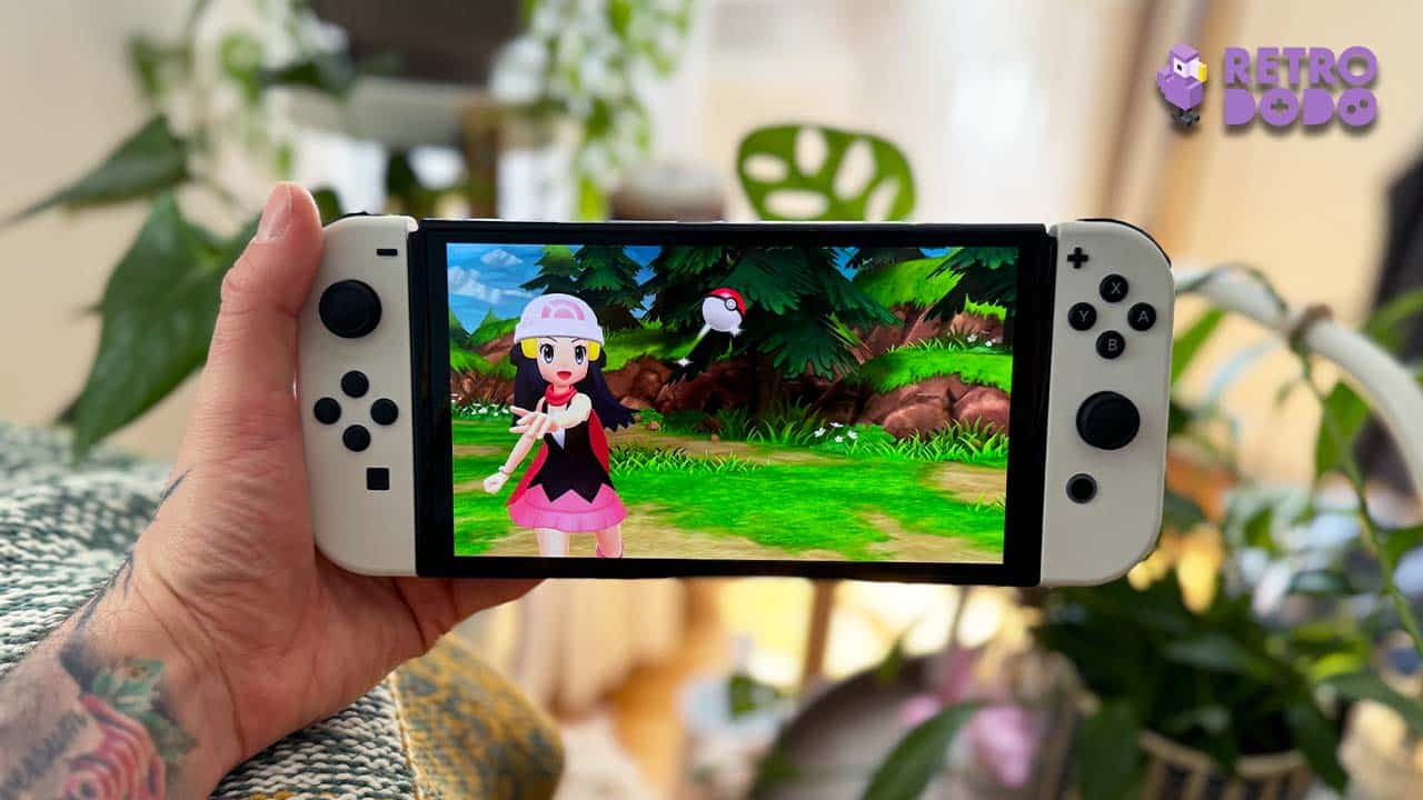 Pokemon Brilliant Diamond gameplay on a Switch held by Seb