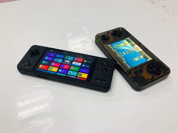 Z Pocket Handheld Can Play N64 & Dreamcast Games On The Go