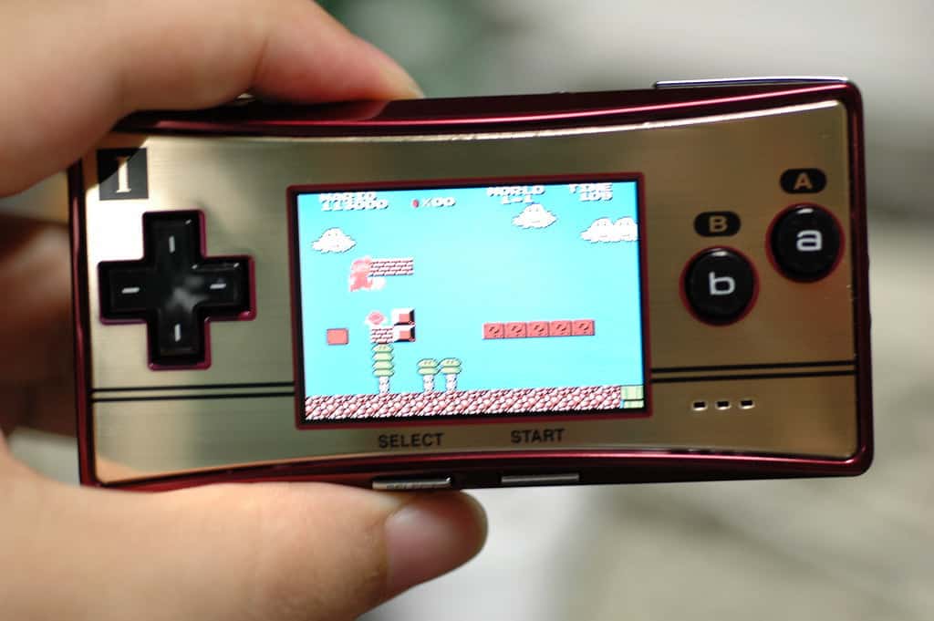 Gameboy Micro Famicom