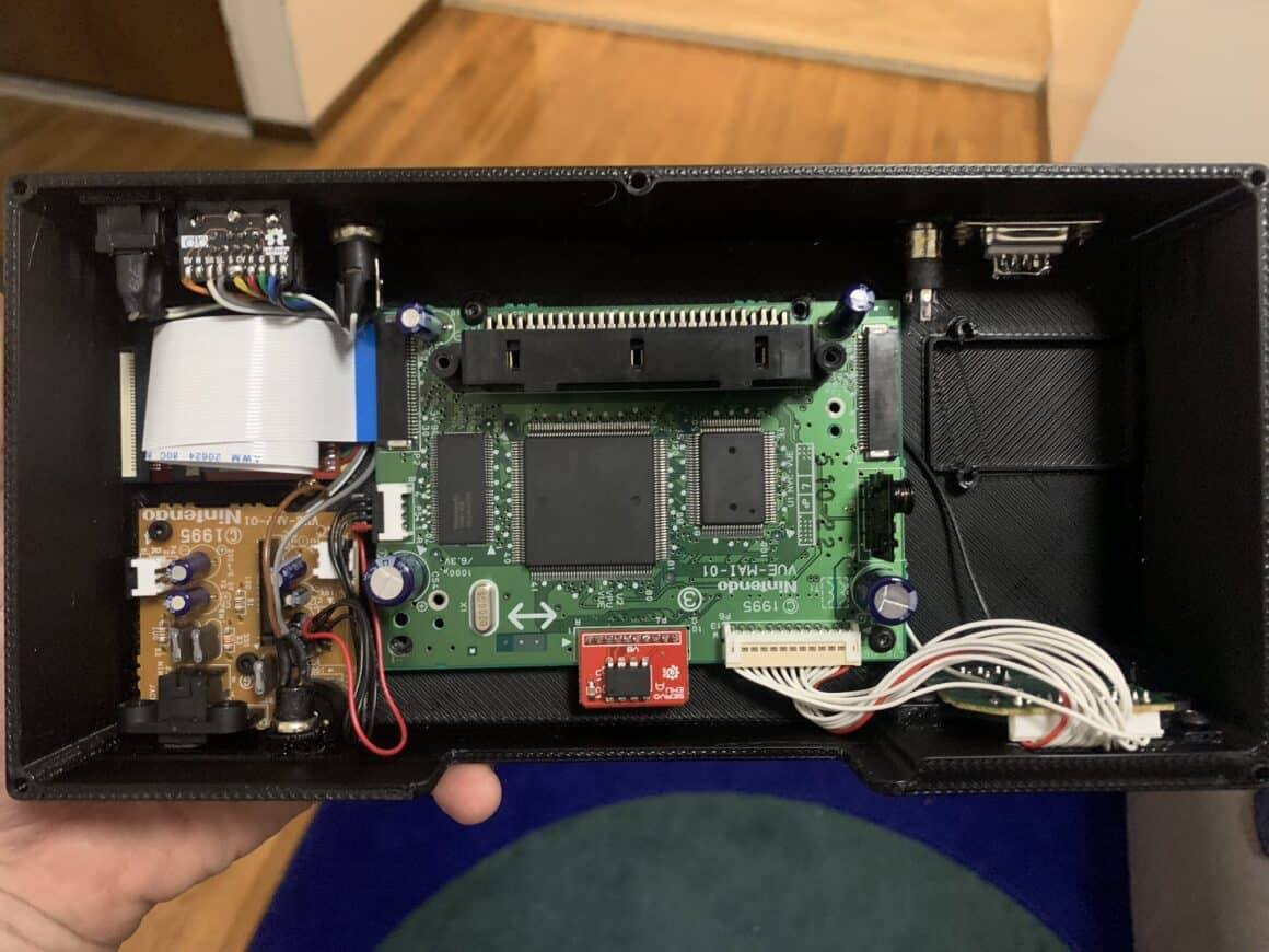 Modded Virtual Boy Console - inside the casing