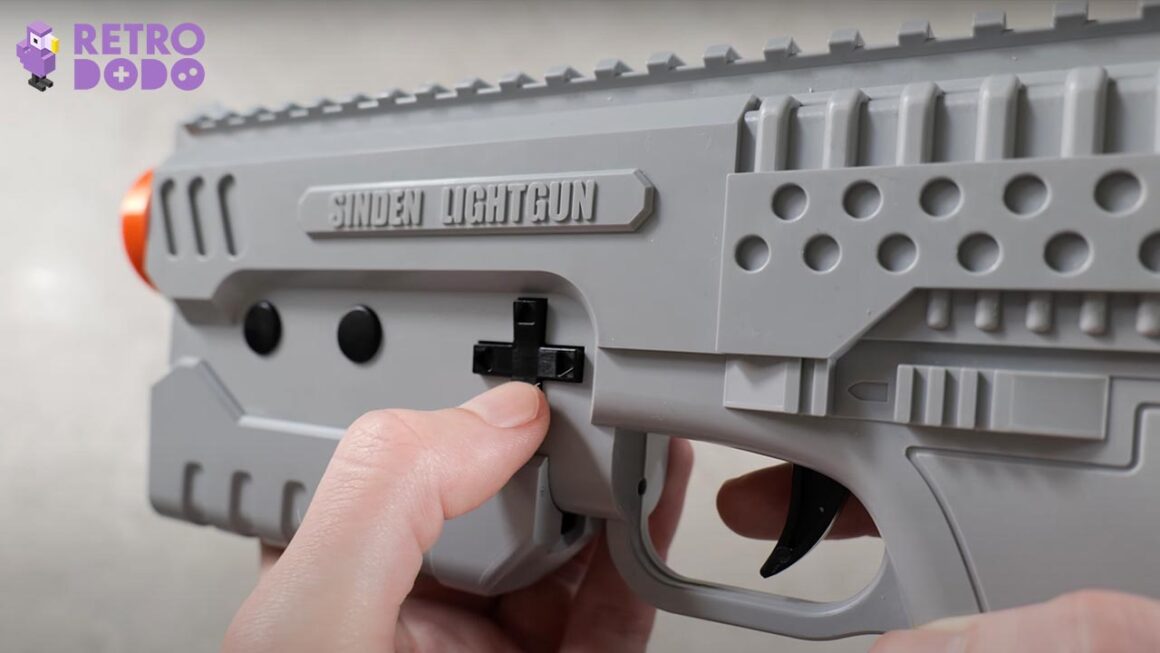 Sinden Lightgun Review - Side buttons and D-Pad