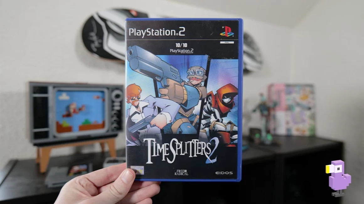 Rob holding his copy of TimeSplitters 2