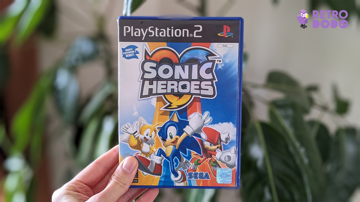 Sonic Heroes PS2 game case