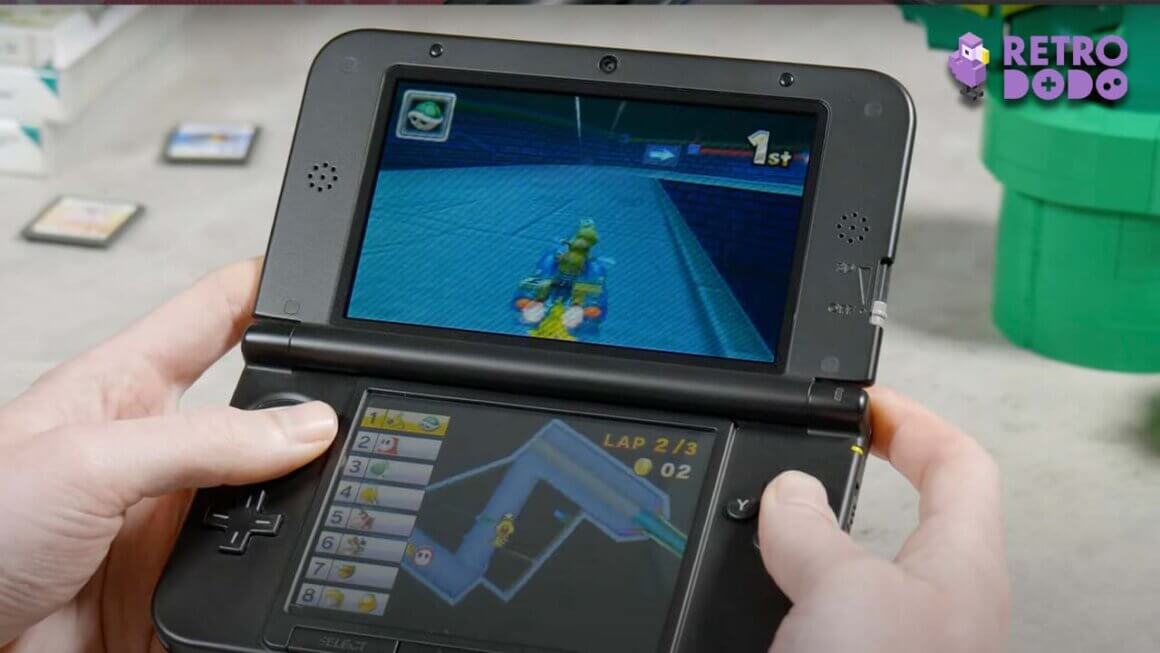 Rob playing Mario Kart on his 3DS