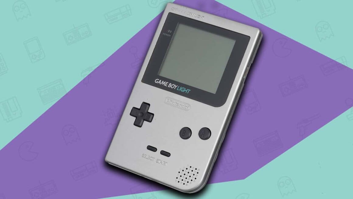 Game Boy Light in silver