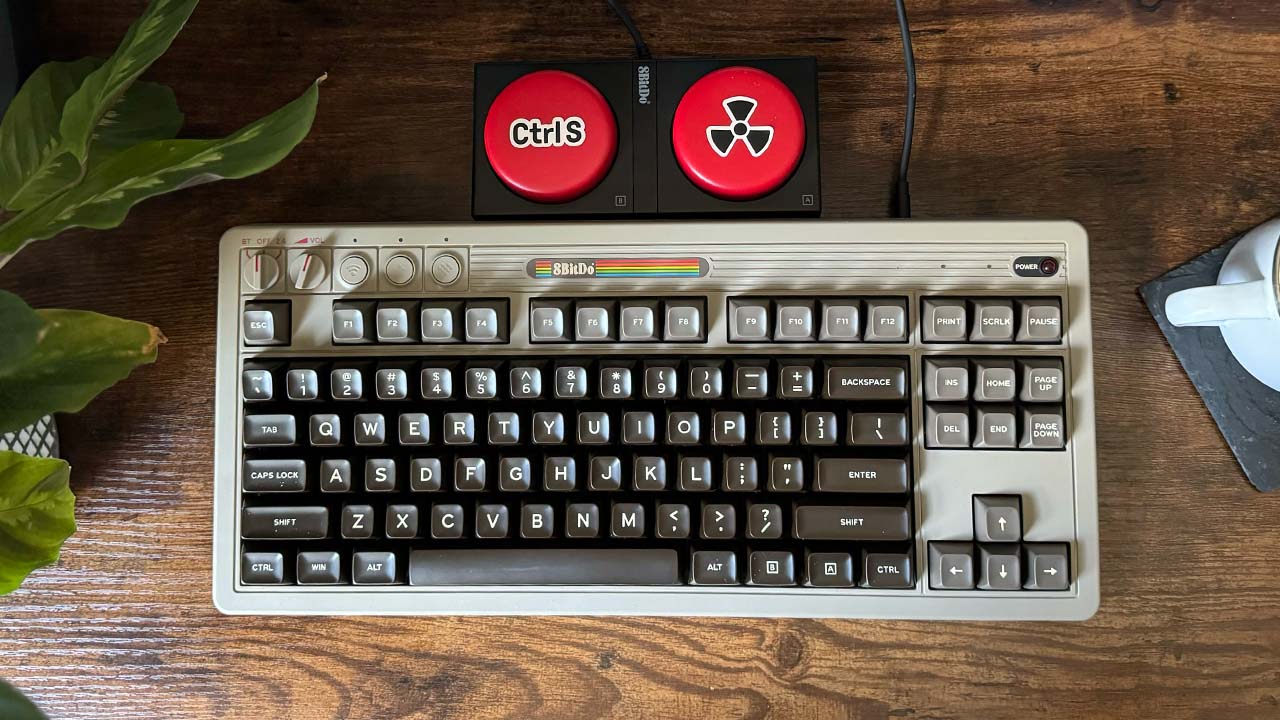 8BitDo C64 inspired keyboard