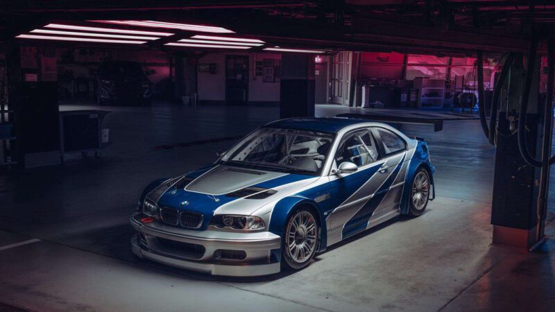 bmw M3 GTR in the garage